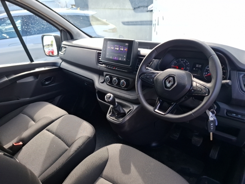 Renault Trafic Sl30 Blue Dci 130 Advance Van SH24RNV White #3