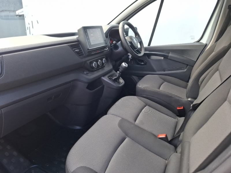 Renault Trafic Sl30 Blue Dci 130 Advance Van SH24RNV White #5