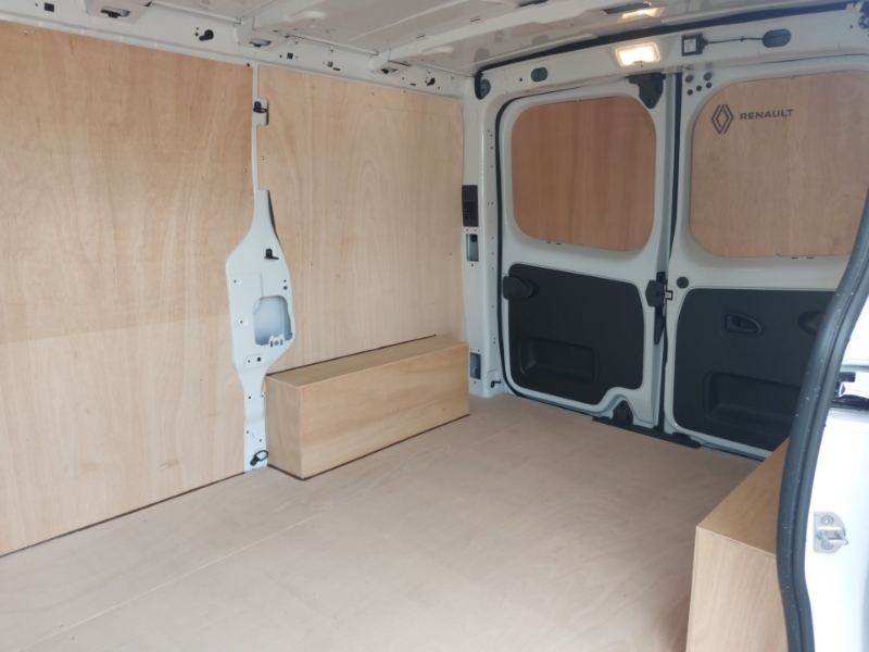 Renault Trafic Sl30 Blue Dci 130 Advance Safety Van SD26LSF White #6