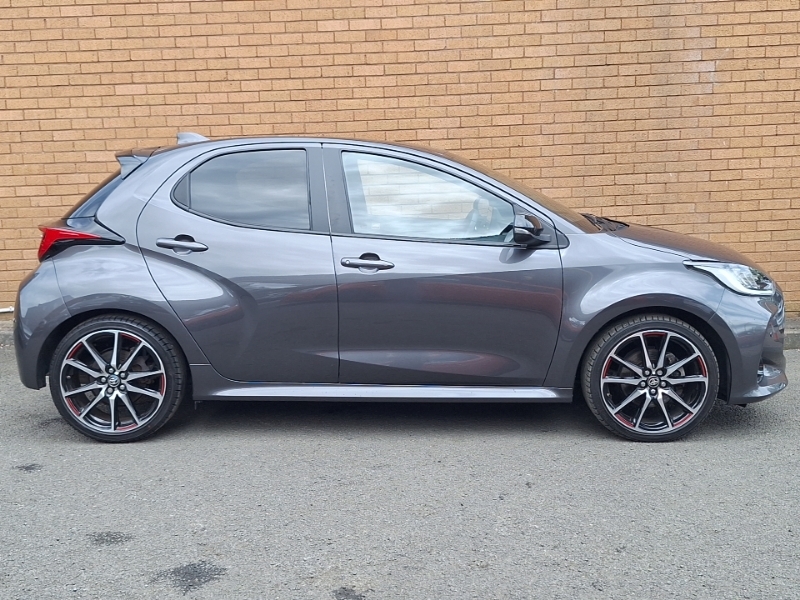 Toyota Yaris 1.5 Hybrid Gr Sport Cvt SC10JXC Grey #4
