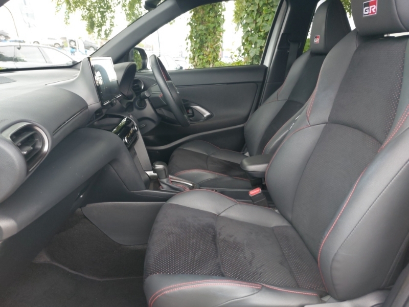 Toyota Yaris Cross 1.5 Hybrid Gr Sport Cvt GY23CXD White #5