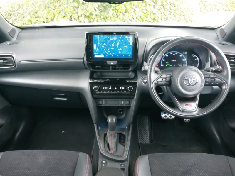 Toyota Yaris Cross 1.5 Hybrid Gr Sport Cvt GY23CXD White #3