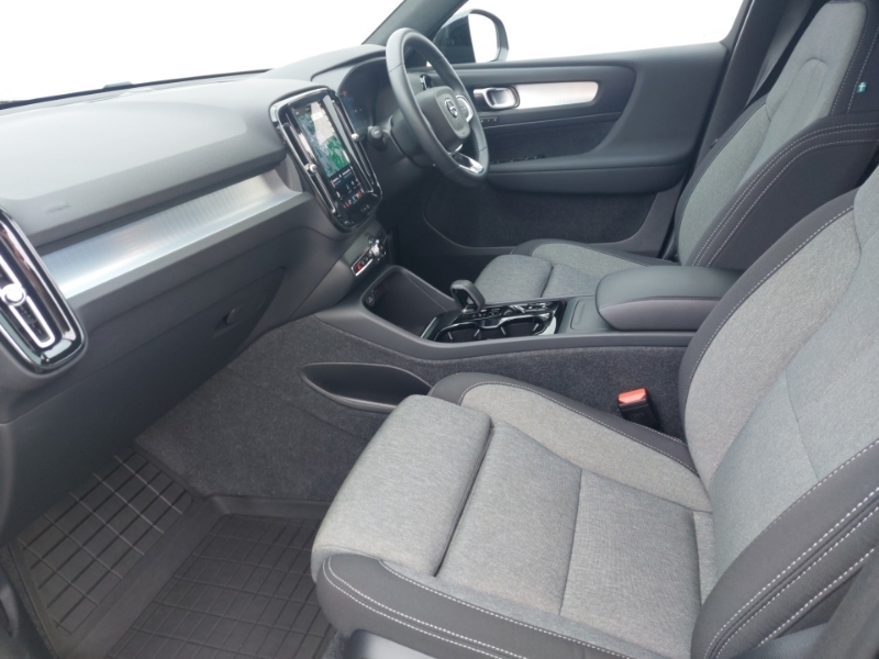 Volvo XC40 2.0 B3p Plus Dark ST24HDF Green #5