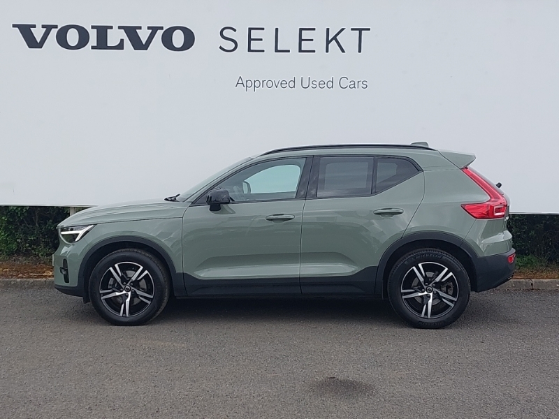 Volvo XC40 2.0 B3p Plus Dark ST24HDF Green #4