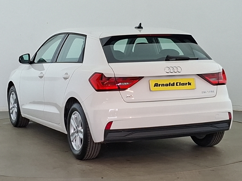 Audi A1 25 Tfsi Technik WV22UOU White #2