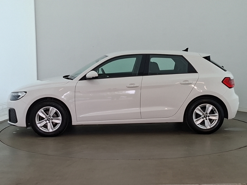 Audi A1 25 Tfsi Technik WV22UOU White #4