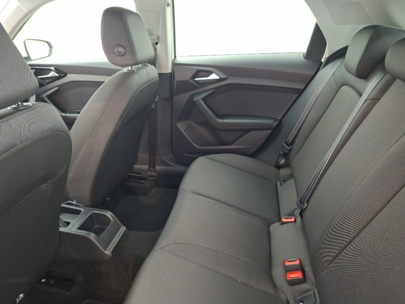 Audi A1 25 Tfsi Technik WV22UOU White #6