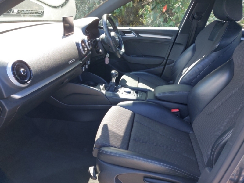 Audi A3 30 Tfsi S Line NC19YWJ Grey #5