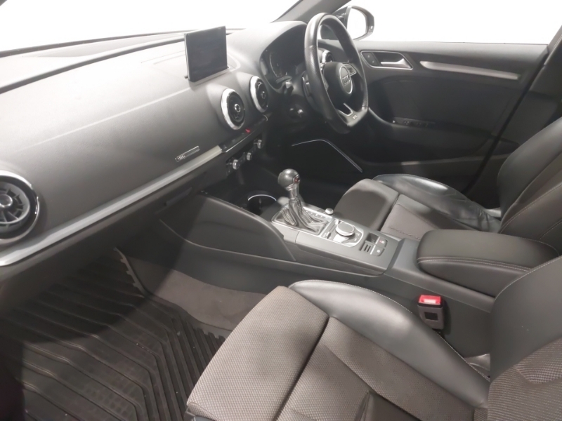 Audi A3 35 Tfsi S Line S Tronic SJ19UPG Black #5