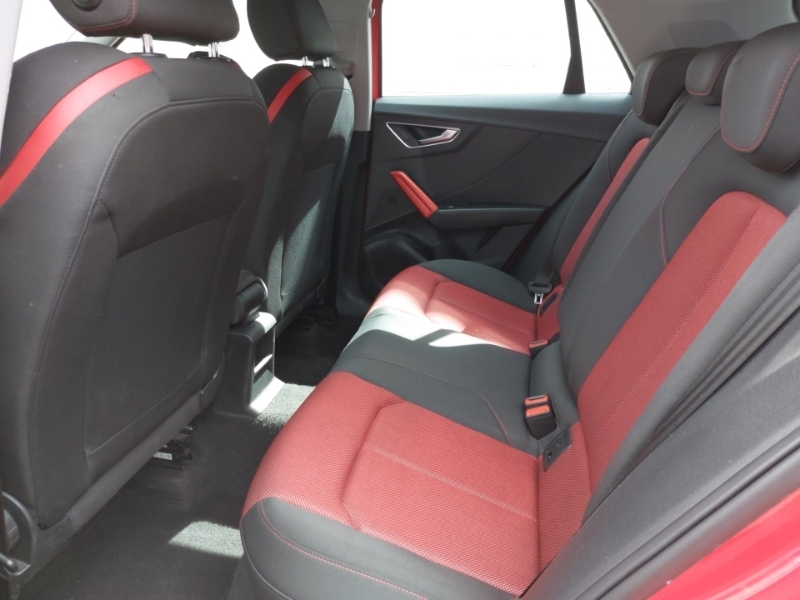 Audi Q2 1.0 Tfsi Sport MW18VYK Red #6