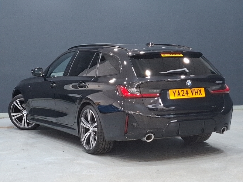 BMW 3 Series 320I M Sport Step YA24VHX Black #2