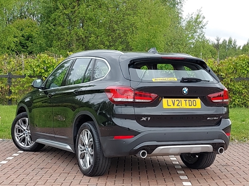 BMW X1 Sdrive 18D Xline Step Black #2
