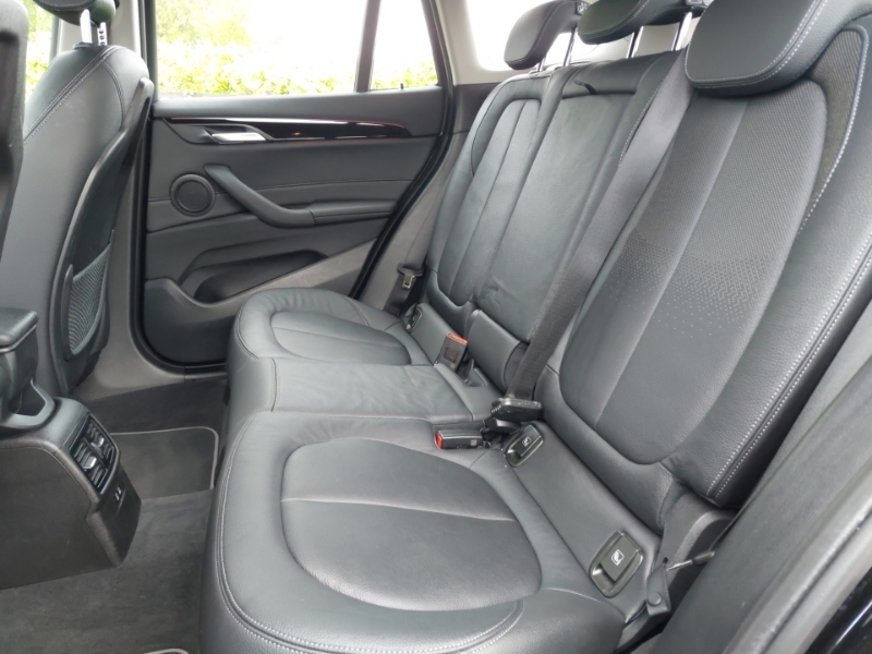 BMW X1 Sdrive 18D Xline Step Black #6