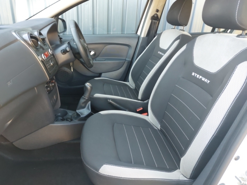 Dacia Sandero Stepway 0.9 Tce Ambiance SD67TXU White #5