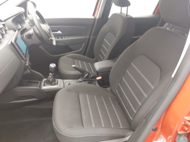 Dacia Duster 1.0 Tce 100 Bi-fuel Comfort SK72WSF Orange #5