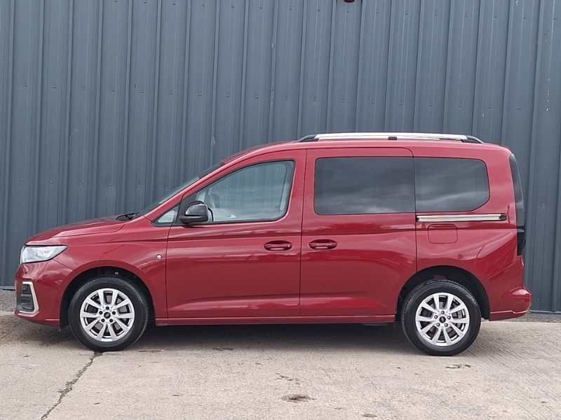 Ford Tourneo Connect 2.0 Ecoblue Titanium WA23LKZ Red #4