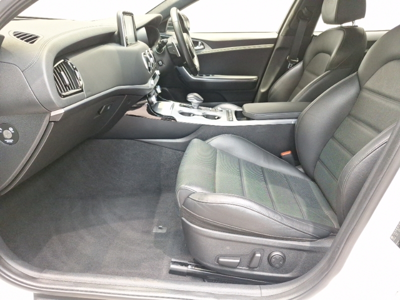 Kia Stinger 2.2 Crdi Gt-line White #5