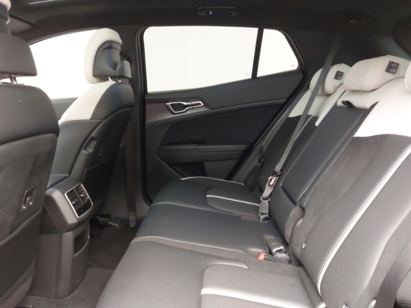 Kia Sportage 1.6T Gdi Hev Gt-line S RO75CZK Black #6