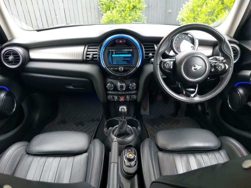 Mini Hatch 2.0 Cooper S Exclusive II ST69HNK Black #3