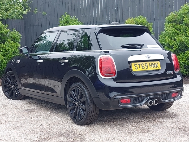 Mini Hatch 2.0 Cooper S Exclusive II ST69HNK Black #2