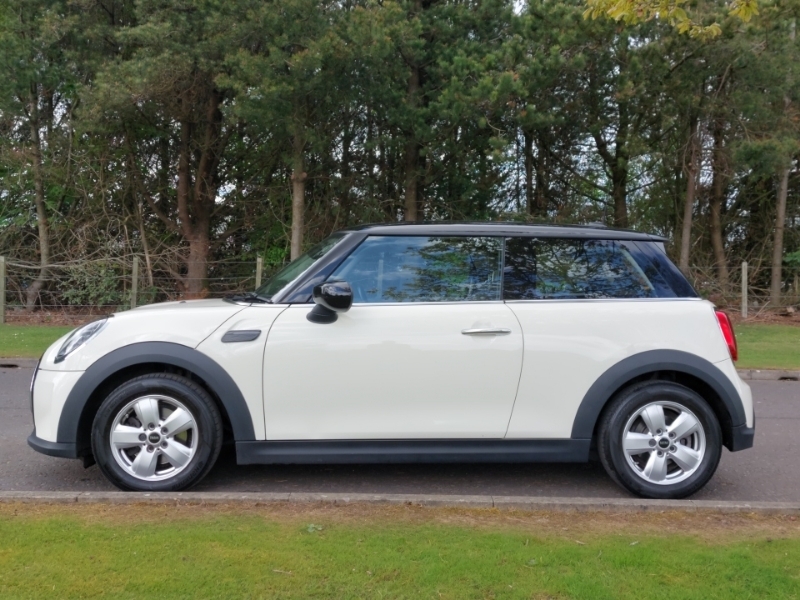 Mini Hatch 1.5 Cooper Classic SL71KZN White #4