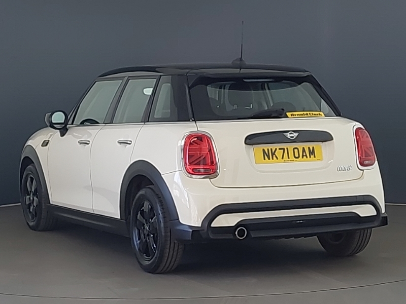 Mini Hatch 1.5 Cooper Classic NK71OAM White #2