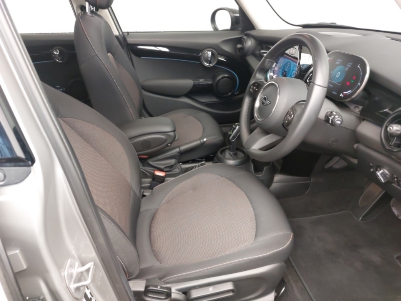 Mini Hatch 1.5 Cooper Classic Premium Plus SA23KCJ Silver #6