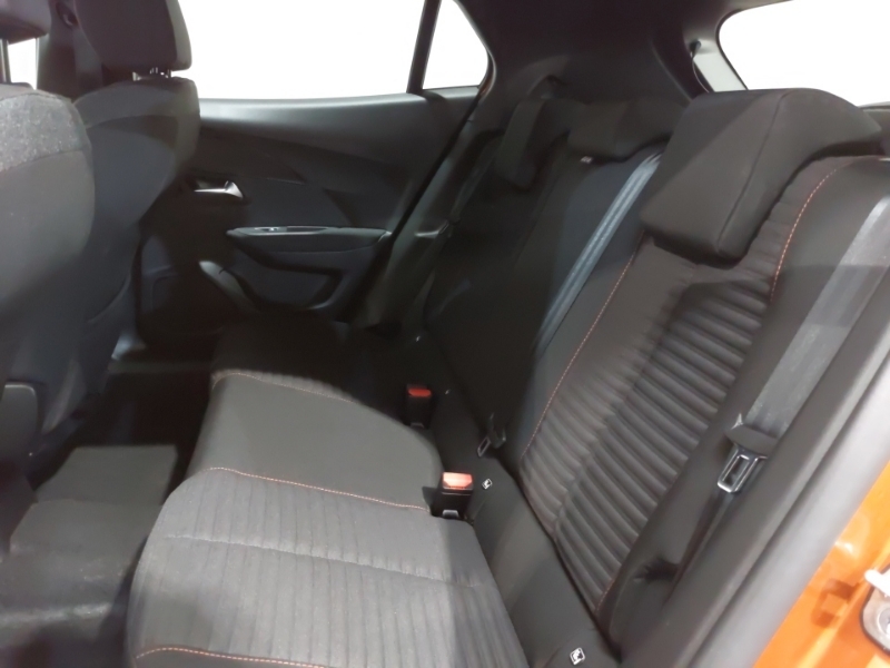 Peugeot 2008 1.2 Puretech Active Premium FV23SXL Orange #6