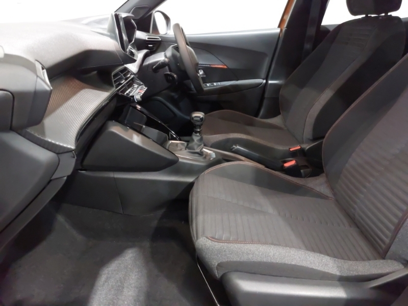 Peugeot 2008 1.2 Puretech Active Premium FV23SXL Orange #5