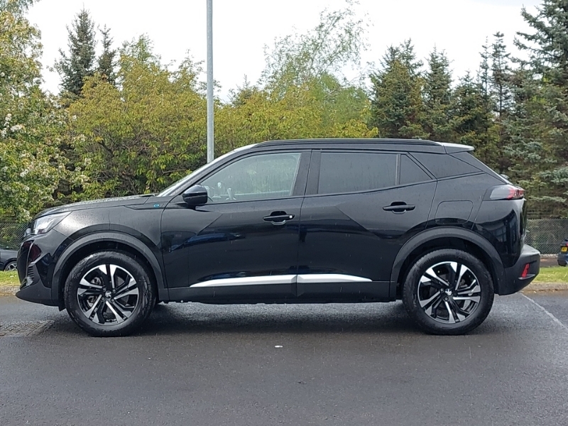 Peugeot e-2008 100Kw Allure Premium 50Kwh Black #4