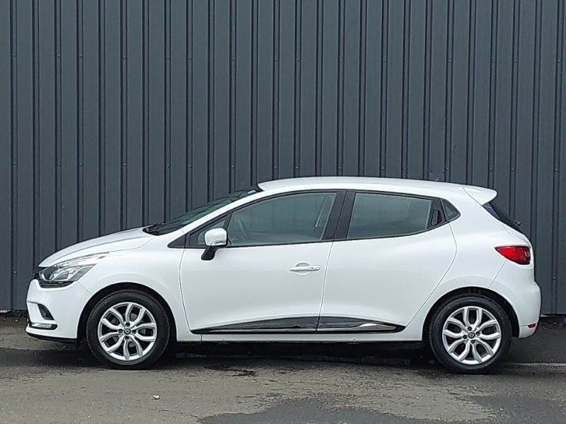 Renault Clio 1.2 16V Dynamique Nav SB66ZDL White #4