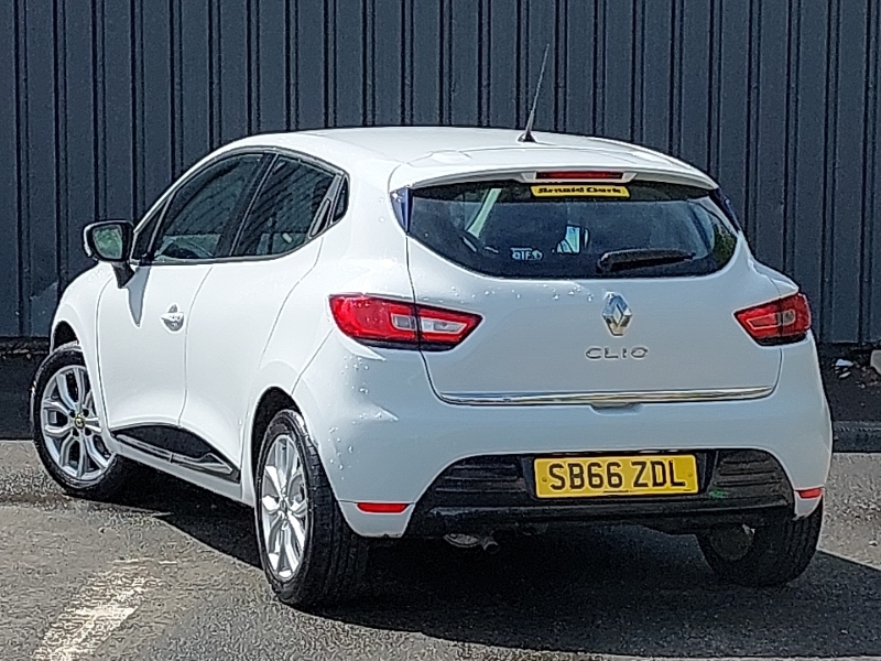 Renault Clio 1.2 16V Dynamique Nav SB66ZDL White #2