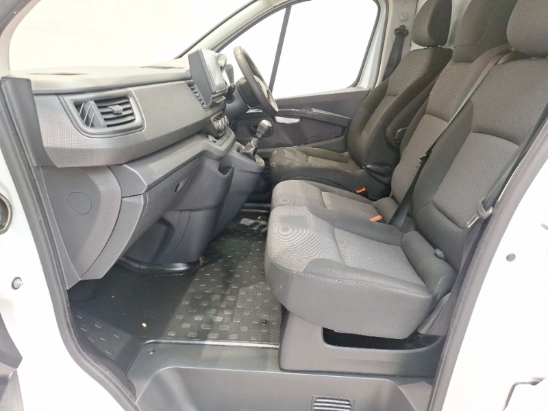 Renault Trafic Sl30 Blue Dci 130 Advance Van SH24RDX White #5