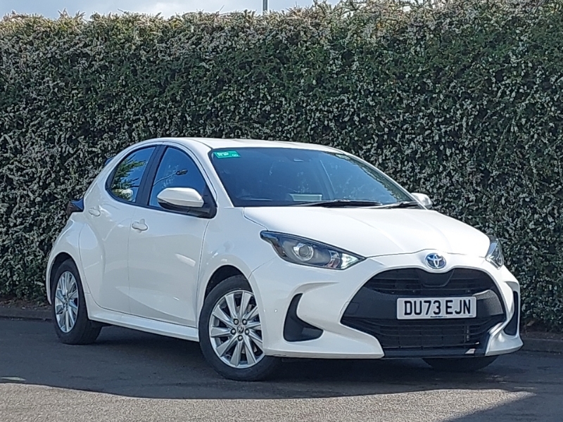 Toyota Yaris 1.5 Hybrid Icon Cvt White