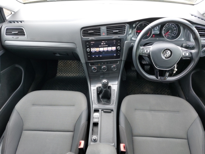 Volkswagen Golf 2.0 Tdi Se Yellow #3