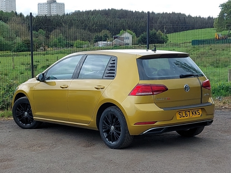 Volkswagen Golf 2.0 Tdi Se Yellow #2