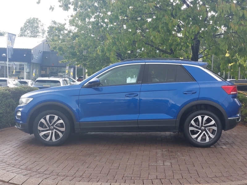 Volkswagen T-Roc 1.5 Tsi Evo Active NJ22GUK Blue #4