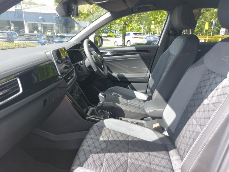 Volkswagen T-Roc 1.5 Tsi R-line SM23OTY White #5