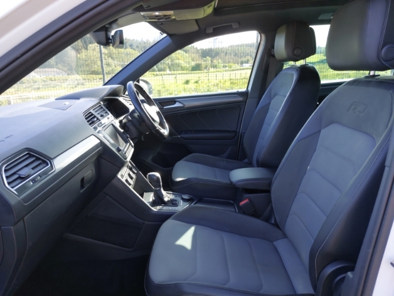 Volkswagen Tiguan 2.0 Tdi 150 4Motion R-line Dsg SJ67YUE White #5