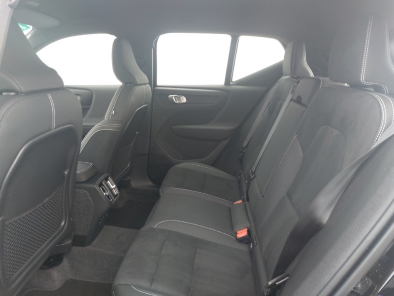 Volvo XC40 2.0 B3p Plus Dark SM74CHN Black #6