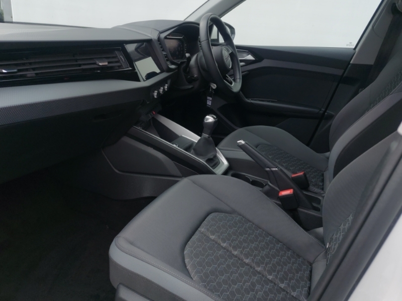 Audi A1 25 Tfsi Sport SL23UKV White #5