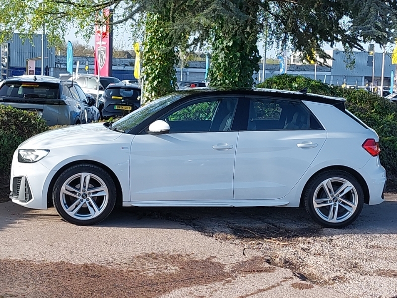 Audi A1 25 Tfsi S Line DE21KXJ White #4