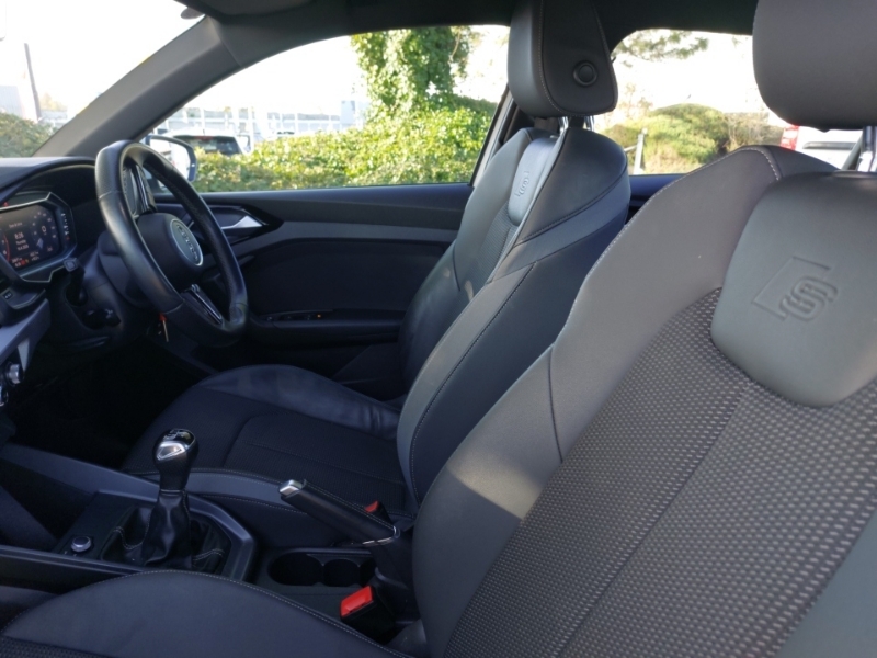 Audi A1 25 Tfsi S Line DE21KXJ White #5