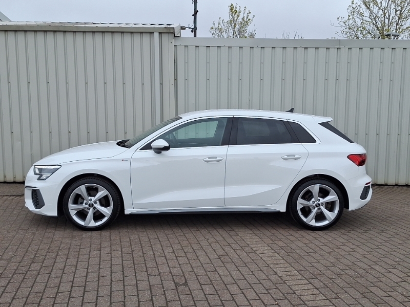 Audi A3 30 Tfsi S Line LS24HYZ White #4