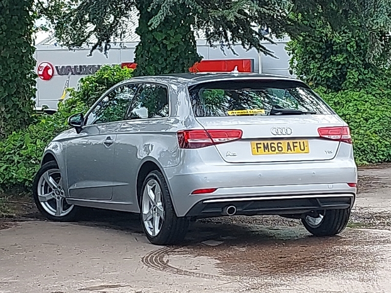 Audi A3 1.6 Tdi Sport Silver #2