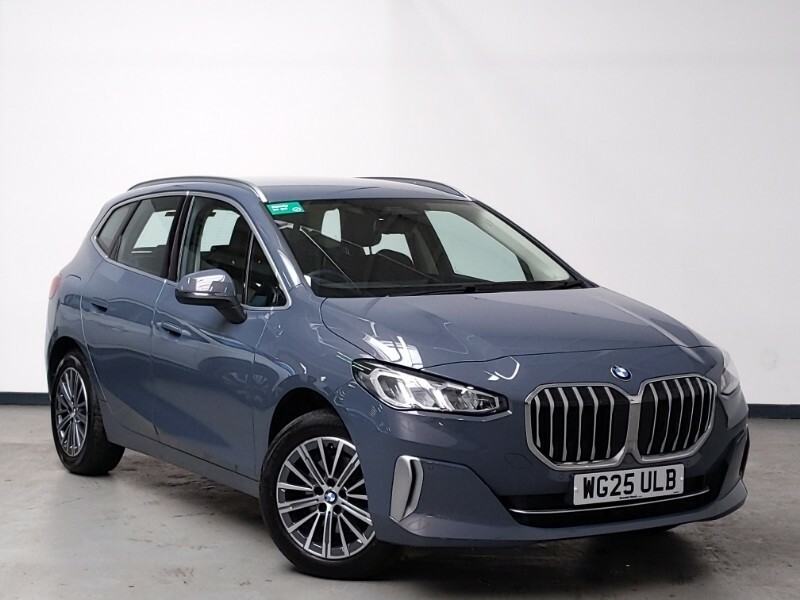 BMW 2 Series 220I Mht Luxury Dct Grey