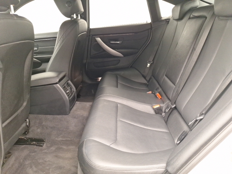 BMW 4 Series 420I M Sport Professional Media White #6