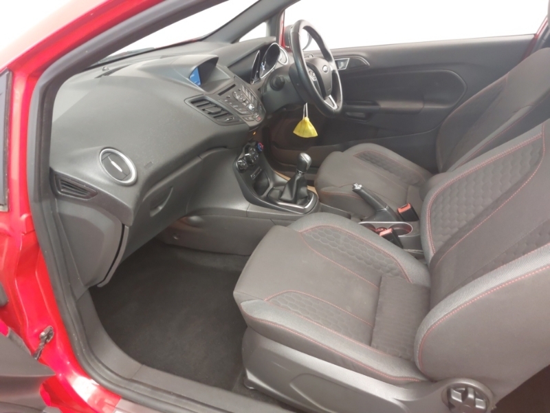 Ford Fiesta 1.0 Ecoboost St-line DS17WNA Red #5