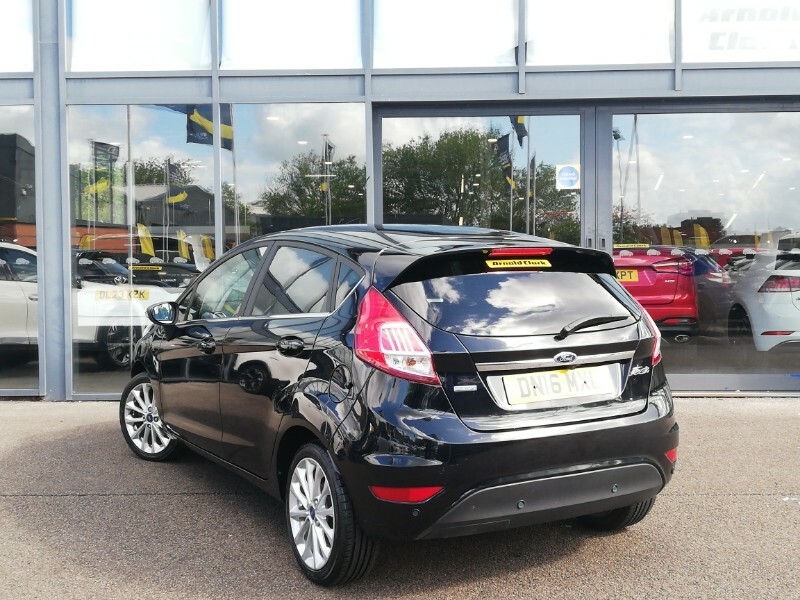 Ford Fiesta 1.0 Ecoboost 125 Titanium X Black