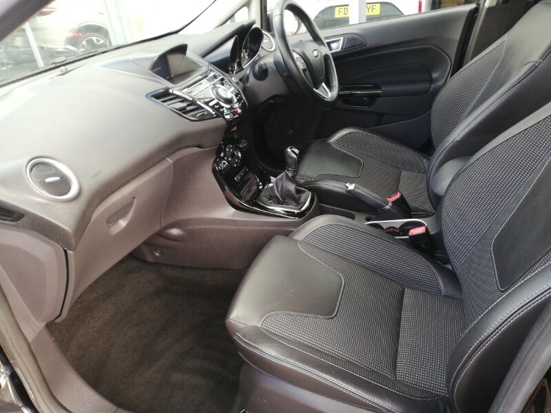 Ford Fiesta 1.0 Ecoboost 125 Titanium X DN16MXL Black #3